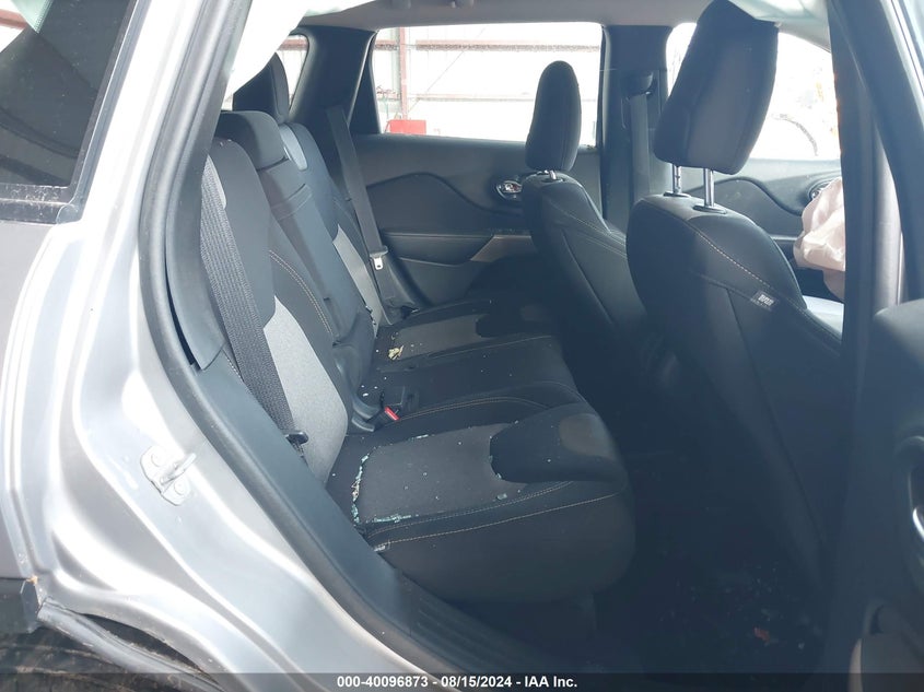 VIN 1C4PJMABXHD215702 2017 JEEP CHEROKEE SPORT 4X4