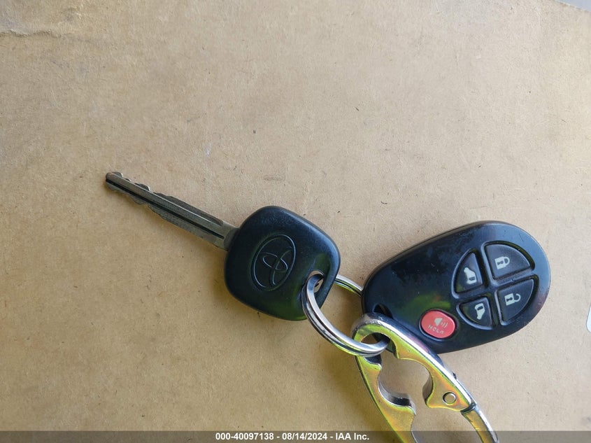 2011 Toyota Sienna Le V6 VIN: 5TDKK3DC8BS068619 Lot: 40097138