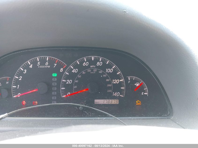 2005 Toyota Camry Xle VIN: 4T1BE32K95U946426 Lot: 40097162