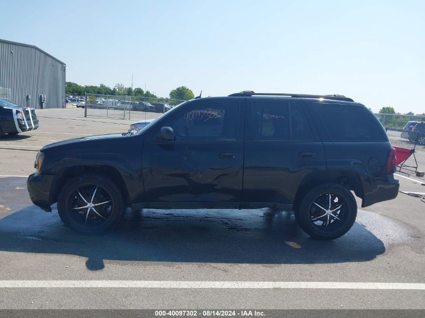 2005 Chevrolet Trailblazer Ls VIN: 1GNDT13S652379861 Lot: 40097302