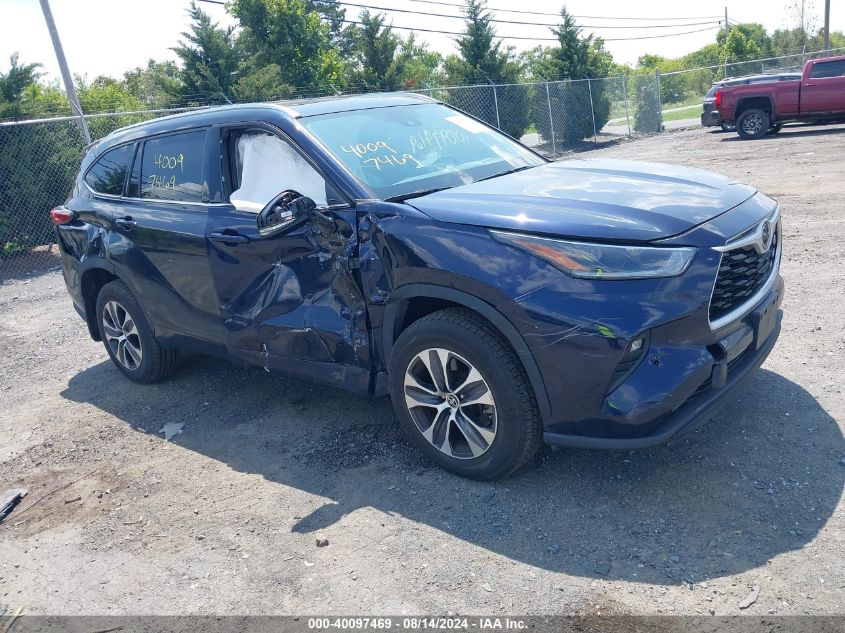 5TDGZRBH4MS555211 2021 TOYOTA HIGHLANDER - Image 1