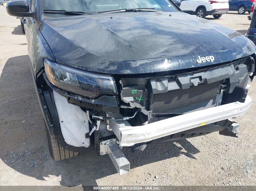 2024 Jeep Compass Latitude 4X4 VIN: 3C4NJDBN1RT111143 Lot: 40097489