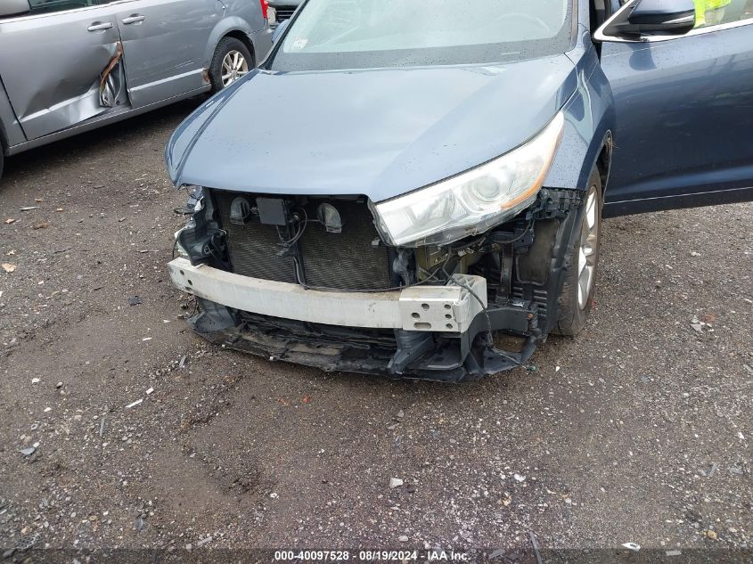 2014 Toyota Highlander Limited Platinum V6 VIN: 5TDDKRFH0ES062936 Lot: 40097528