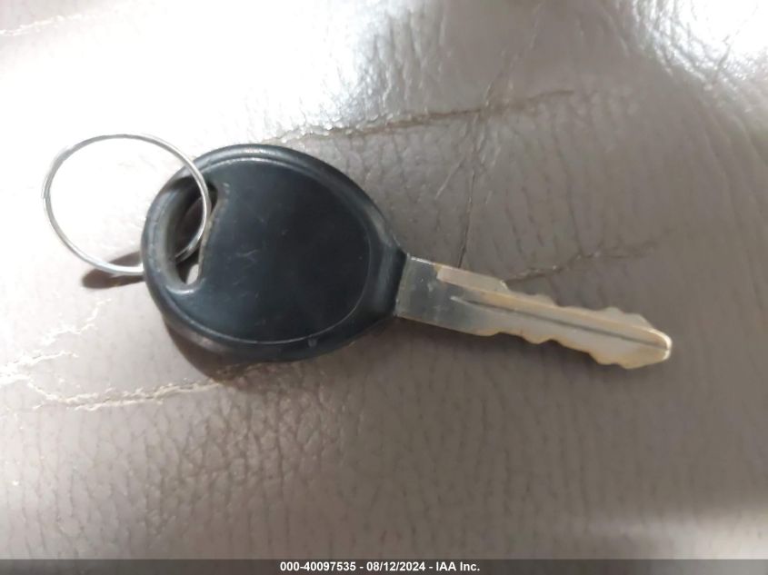 2003 Chrysler Town & Country Lxi VIN: 2C8GP54L13R102637 Lot: 40097535