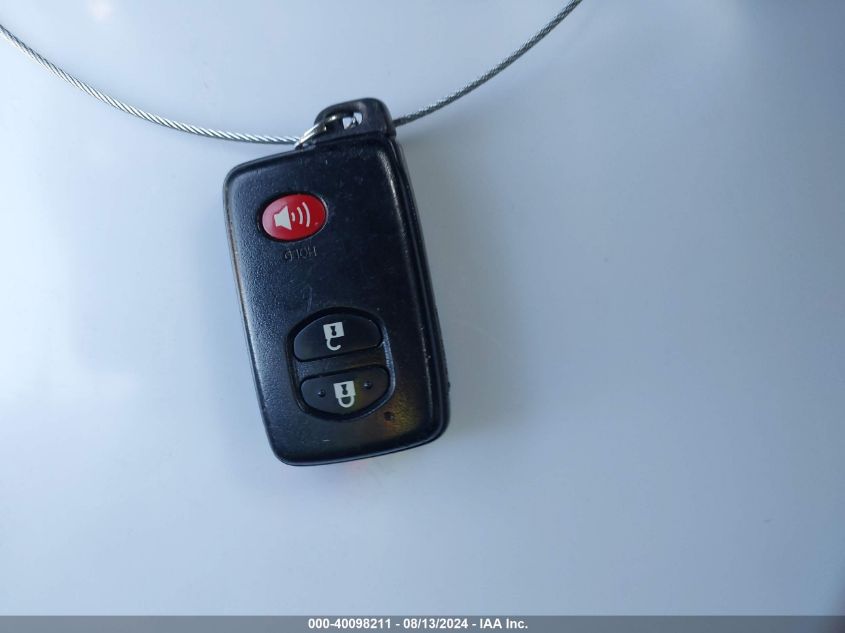 2013 Toyota Prius Three VIN: JTDKN3DU6D1724557 Lot: 40098211