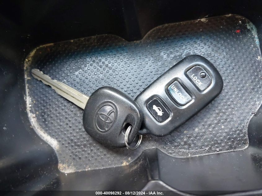 2003 Toyota Camry Xle V6 VIN: 4T1BF32K23U560635 Lot: 40098292