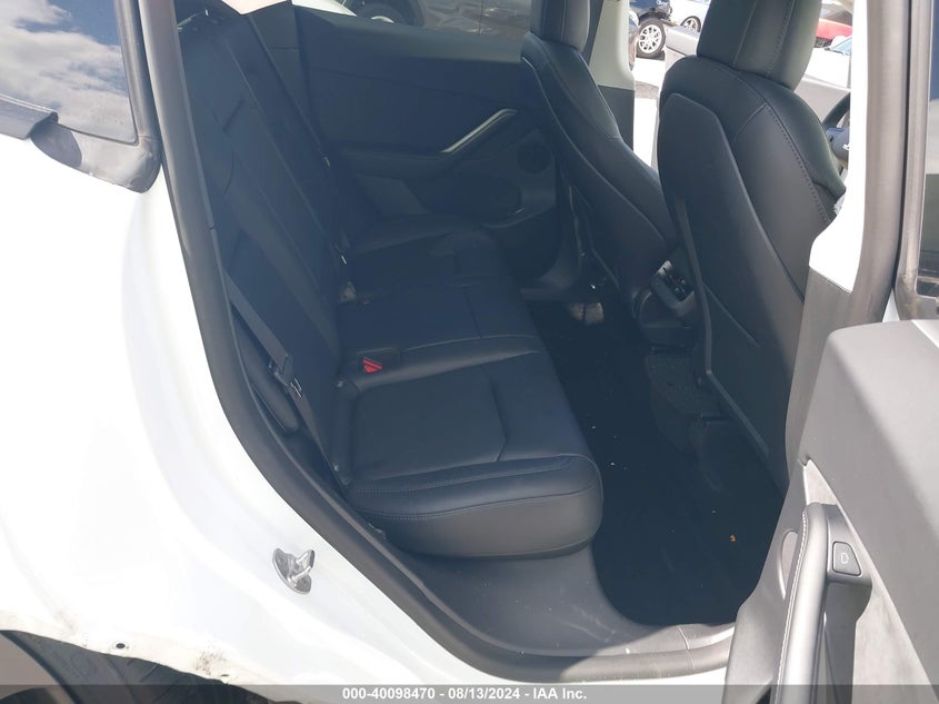 2022 TESLA MODEL Y U   U(VIN: 7SAYGDEFXNF505686