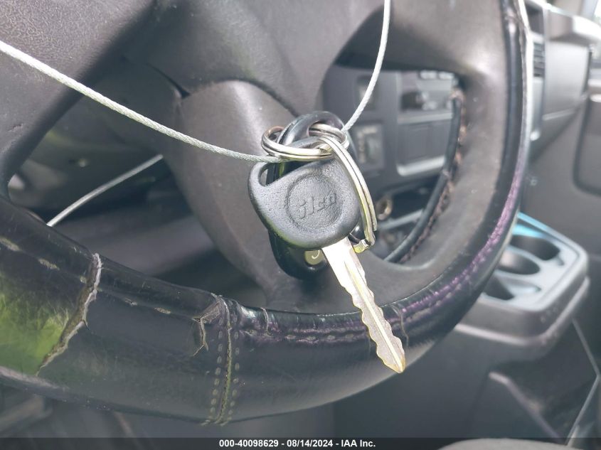 2004 Chevrolet Express VIN: 1GCFG15X041183031 Lot: 40098629