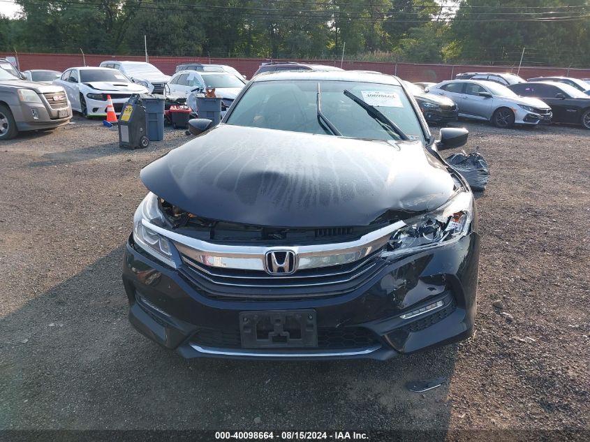 1HGCR2F58HA256105 2017 Honda Accord Sport