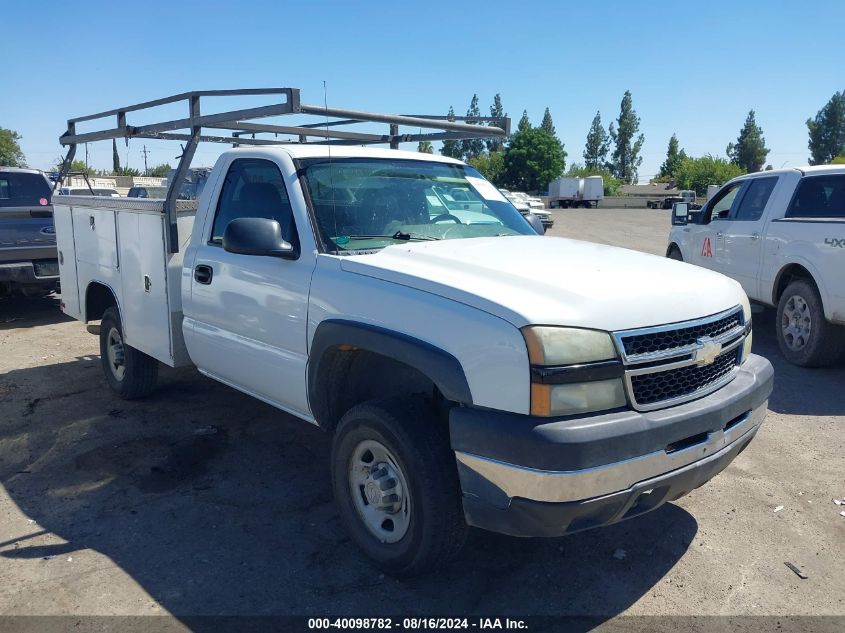 2007 Chevrolet Silverado 2500Hd Classic Work Truck VIN: 1GCHC24U27E116235 Lot: 40368020