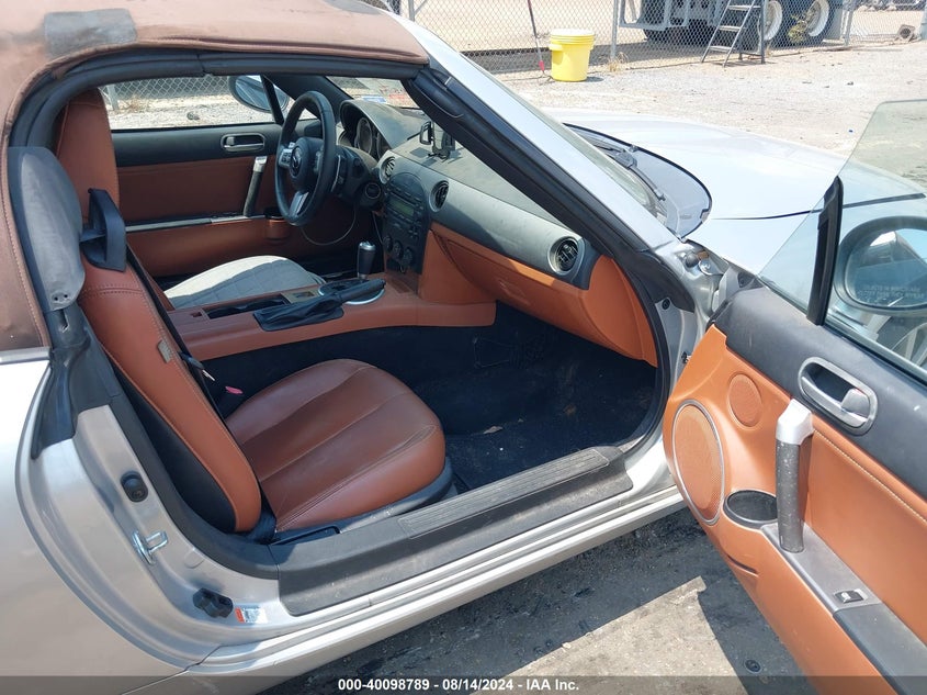 2006 Mazda Mx-5 Grand Touring VIN: JM1NC25F160112949 Lot: 40098789