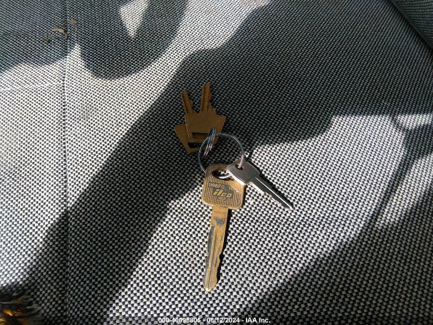 1998 Ford E-250 Commercial/Recreational VIN: 1FTPS2429WHB34029 Lot: 40098805