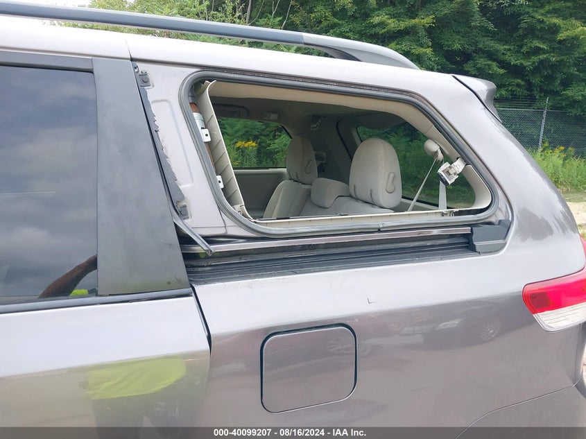 2011 Toyota Sienna Le V6 VIN: 5TDKK3DC1BS009539 Lot: 40099207