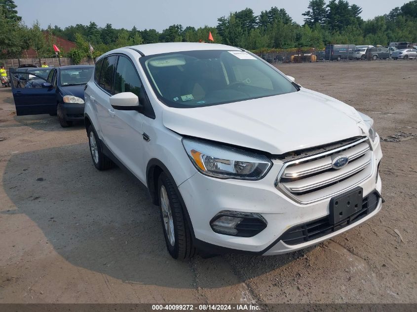 1FMCU9GD9KUA52796 2019 FORD ESCAPE - Image 1