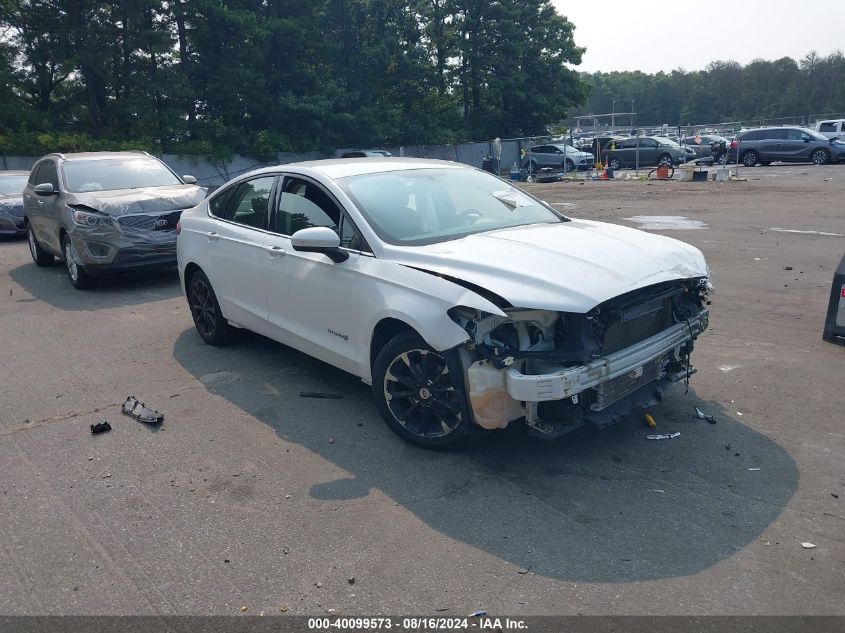 3FA6P0LU5HR223575 2017 FORD FUSION - Image 1