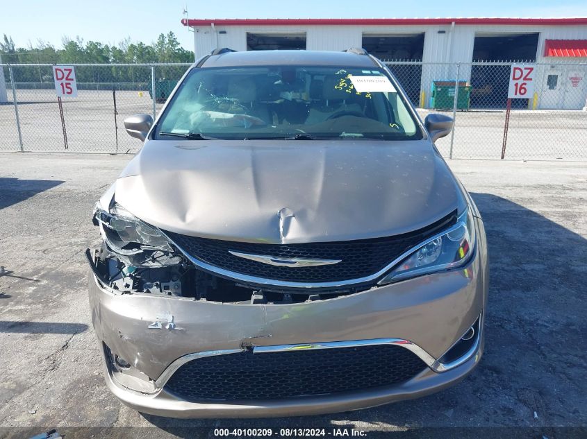 2017 Chrysler Pacifica Touring-L VIN: 2C4RC1BG3HR695249 Lot: 40100209