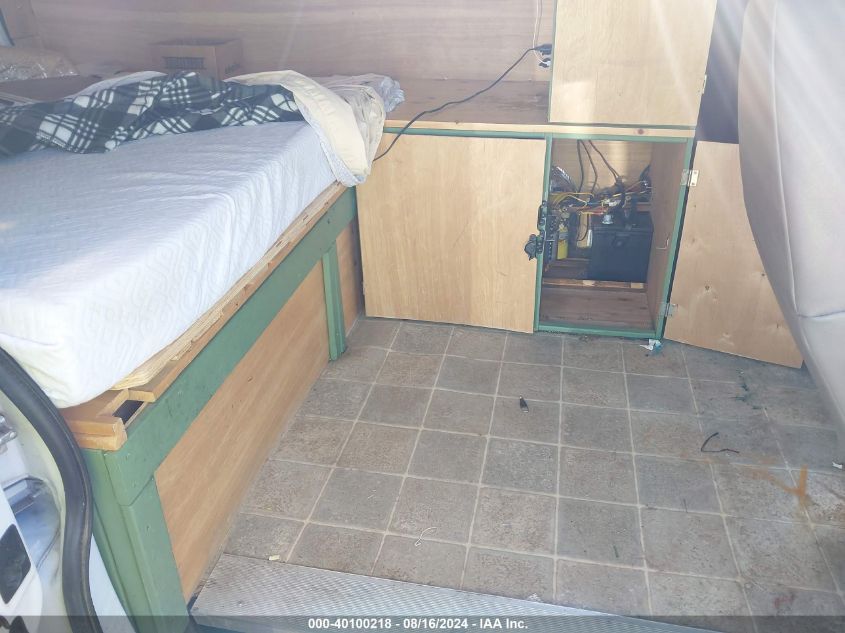 2005 Chevrolet Astro VIN: 1GCDM19X35B128241 Lot: 40100218