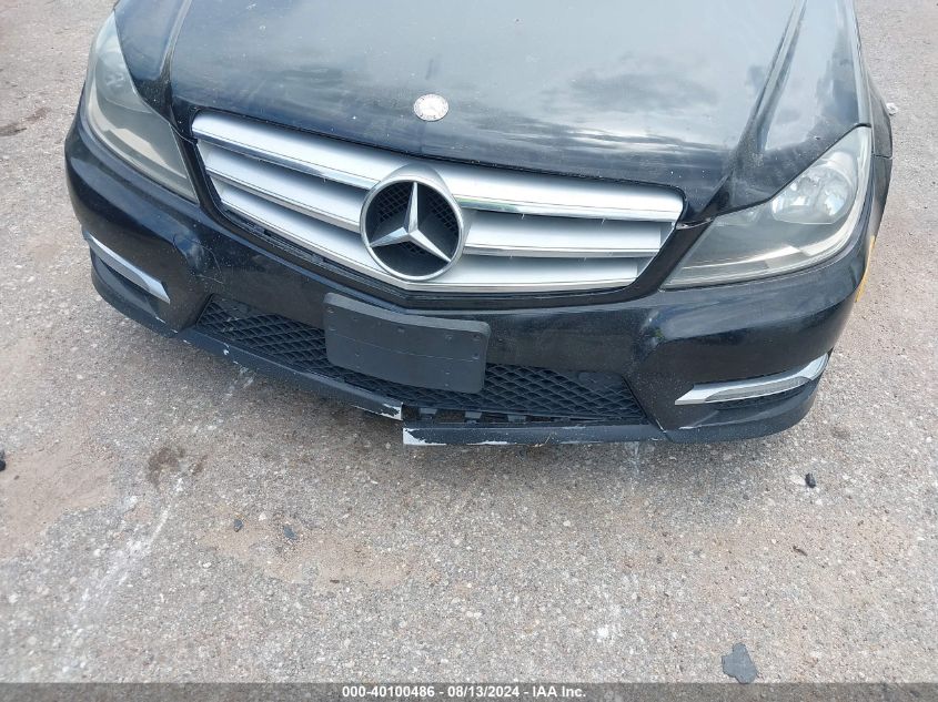 2012 Mercedes-Benz C 300 Luxury 4Matic/Sport 4Matic VIN: WDDGF8BBXCR210198 Lot: 40100486