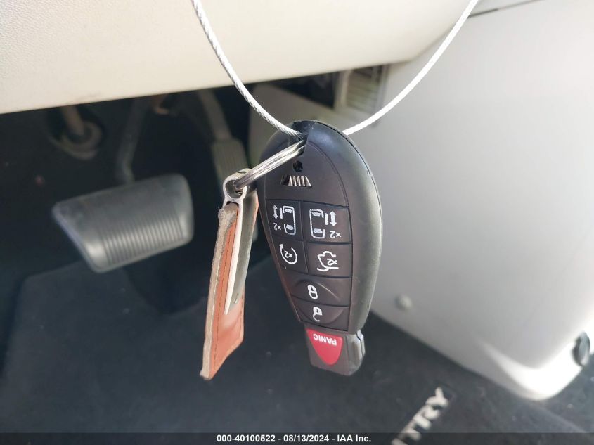 2011 Chrysler Town & Country Touring-L VIN: 2A4RR8DG9BR651293 Lot: 40100522