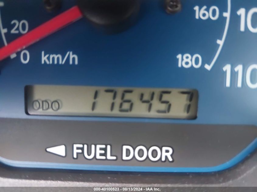 2002 Toyota Sienna Le VIN: 4T3ZF13C82U483236 Lot: 40100523