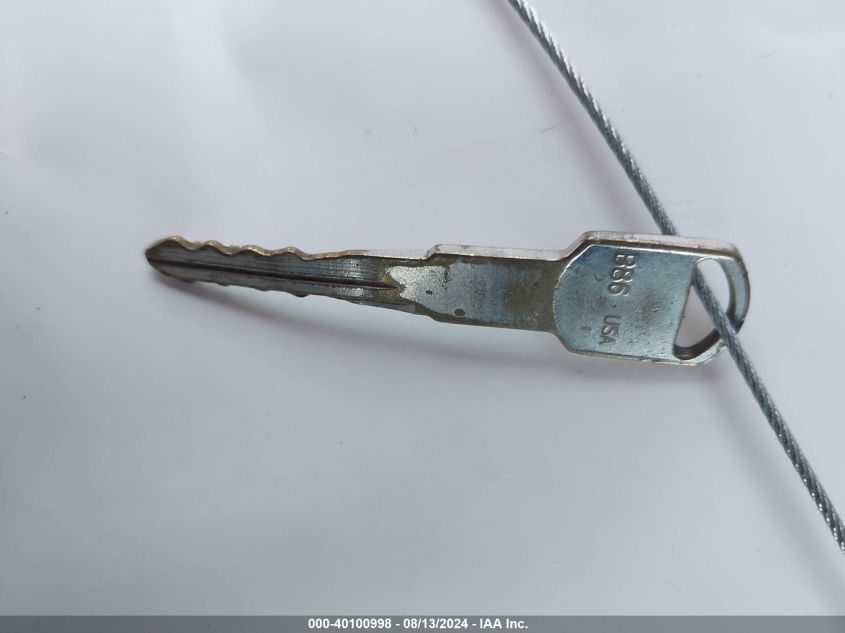 1999 Chevrolet Suburban 1500 Lt VIN: 3GNEC16R5XG177827 Lot: 40100998