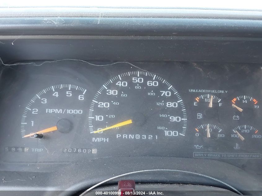 1999 Chevrolet Suburban 1500 Lt VIN: 3GNEC16R5XG177827 Lot: 40100998