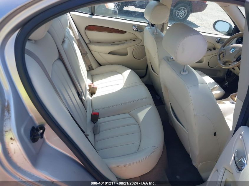 2002 Jaguar X-Type 2.5L VIN: SAJEA51D42XC82336 Lot: 40101217