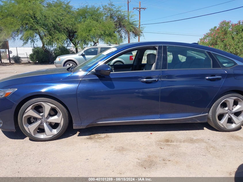 VIN 1HGCV1F96JA003797 2018 HONDA ACCORD TOURING