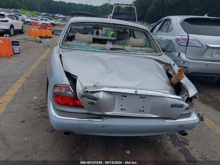 SAJDA23C8YLF02320 2000 Jaguar Xj8 L