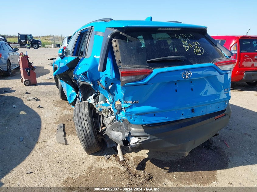VIN 2T3P1RFV7MW156069 2021 TOYOTA RAV4 XLE/XLE PREMIUM