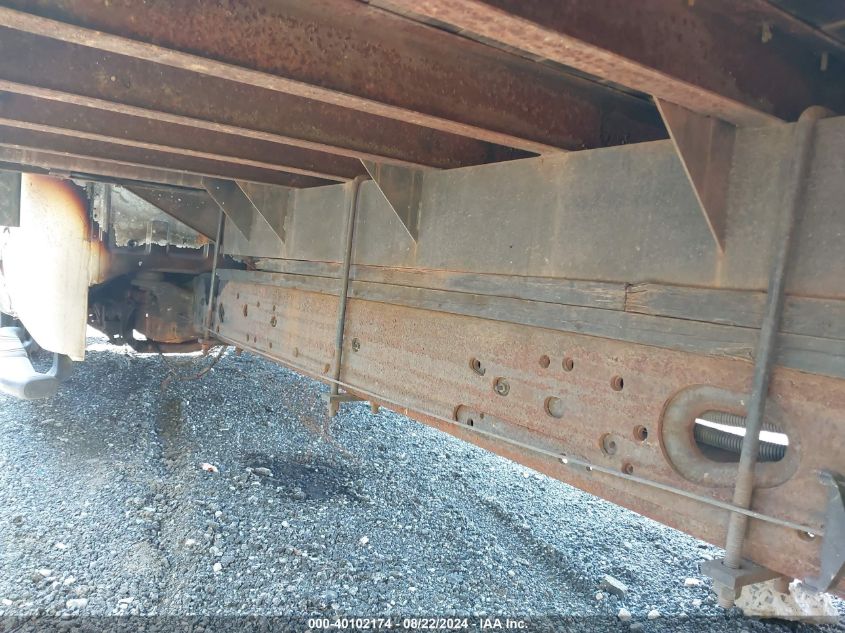 2000 Ford F-450 Lariat/Xl/Xlt VIN: 1FDXF46F1YEC84586 Lot: 40102174