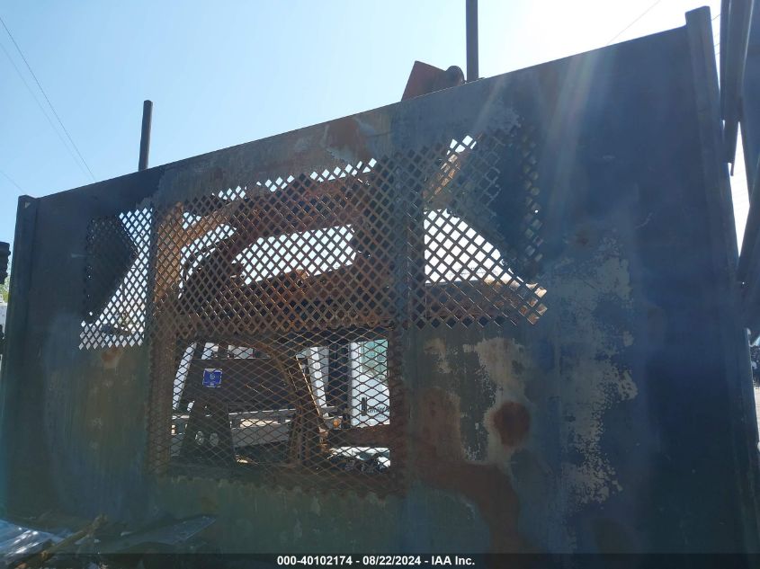 2000 Ford F-450 Lariat/Xl/Xlt VIN: 1FDXF46F1YEC84586 Lot: 40102174