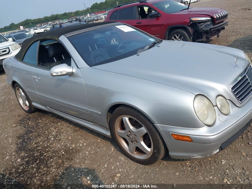 2002 Mercedes-Benz Clk 430 VIN: WDBLK70G22T111002 Lot: 40102247