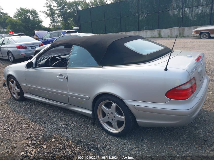 2002 Mercedes-Benz Clk 430 VIN: WDBLK70G22T111002 Lot: 40102247