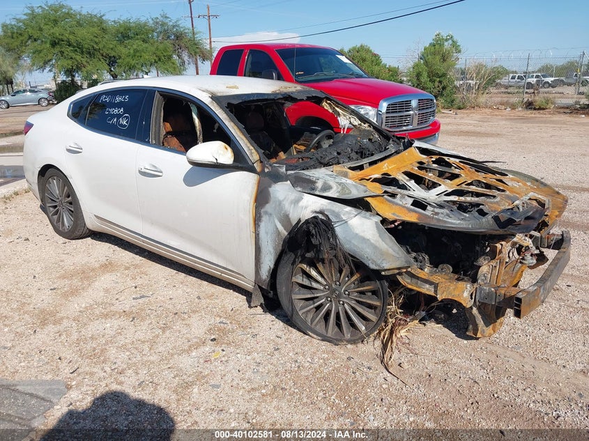 2017 KIA CADENZA PREMIUM - KNALB4J13H5066060