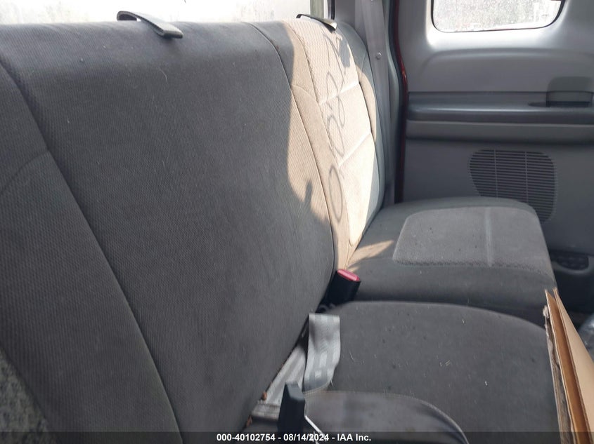 2002 Ford F-250 Lariat/Xl/Xlt VIN: 1FTNX21LX2EC74463 Lot: 40102754