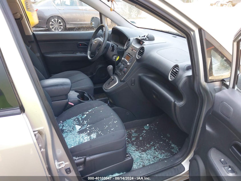 2009 Kia Rondo Lx VIN: KNAFG528197232341 Lot: 40103047