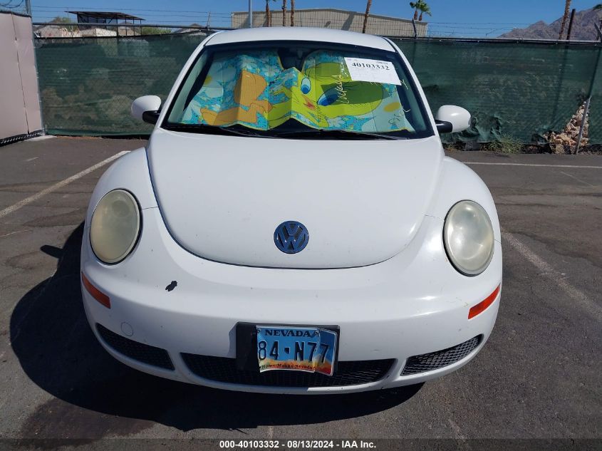 2010 Volkswagen New Beetle 2.5L VIN: 3VWPG3AG3AM014932 Lot: 40103332