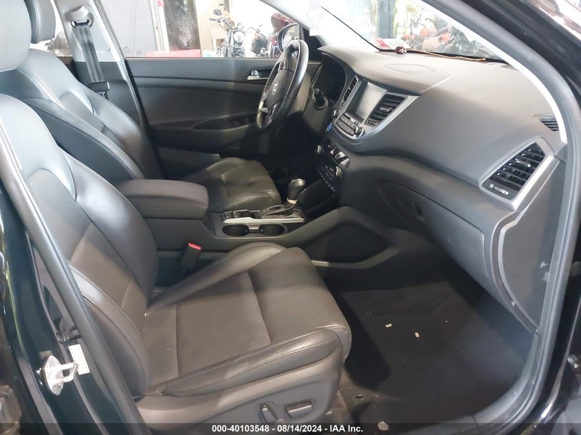 2016 HYUNDAI TUCSON LIMITED/SPORT AND ECO/SE - KM8J3CA24GU024958
