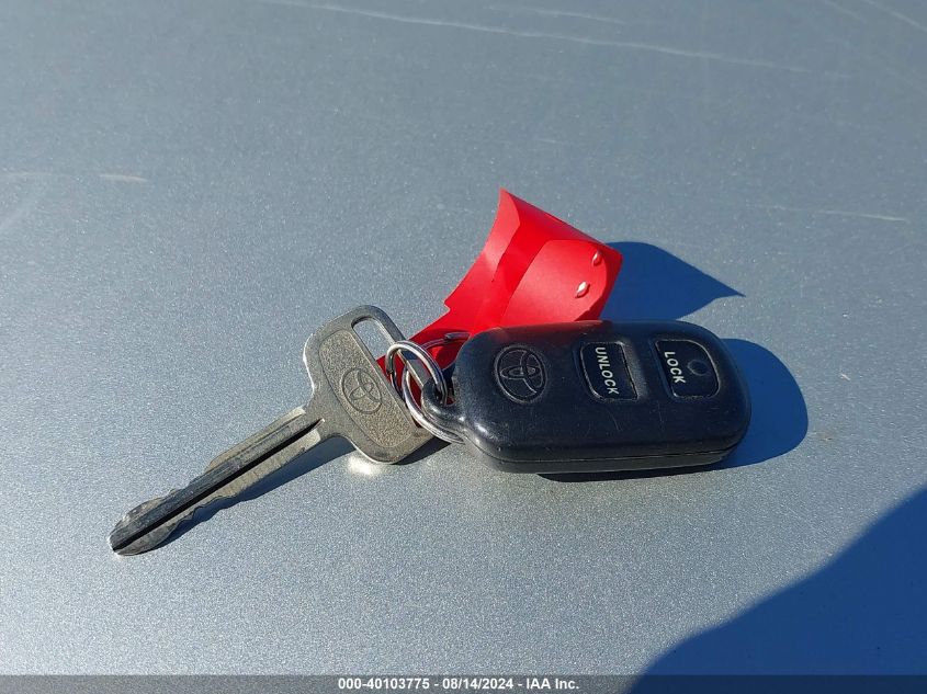 2004 Toyota Corolla Le VIN: JTDBR32E242047176 Lot: 40103775