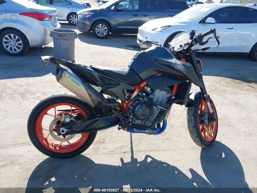 2021 Ktm 890 Duke R VIN: VBKTU9409MM808344 Lot: 40103927