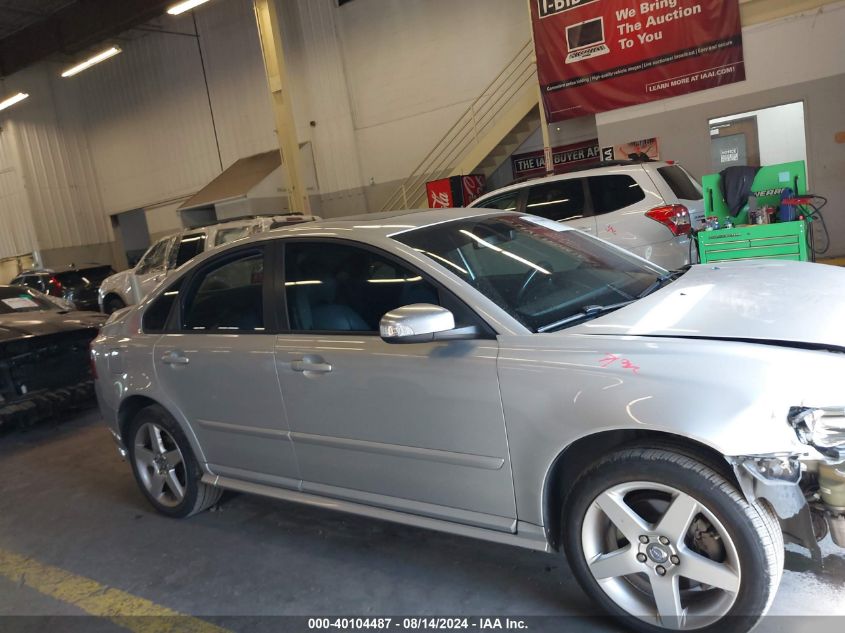 2009 Volvo S40 T5 R-Design VIN: YV1MH672892449636 Lot: 40104487