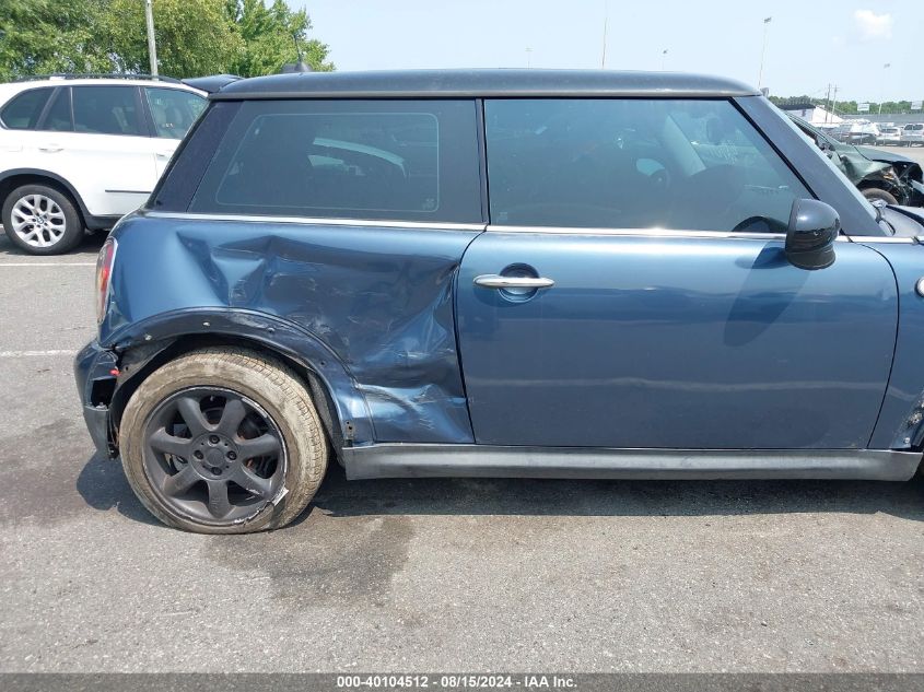 2009 Mini Cooper S VIN: WMWMF73559TT99013 Lot: 40104512