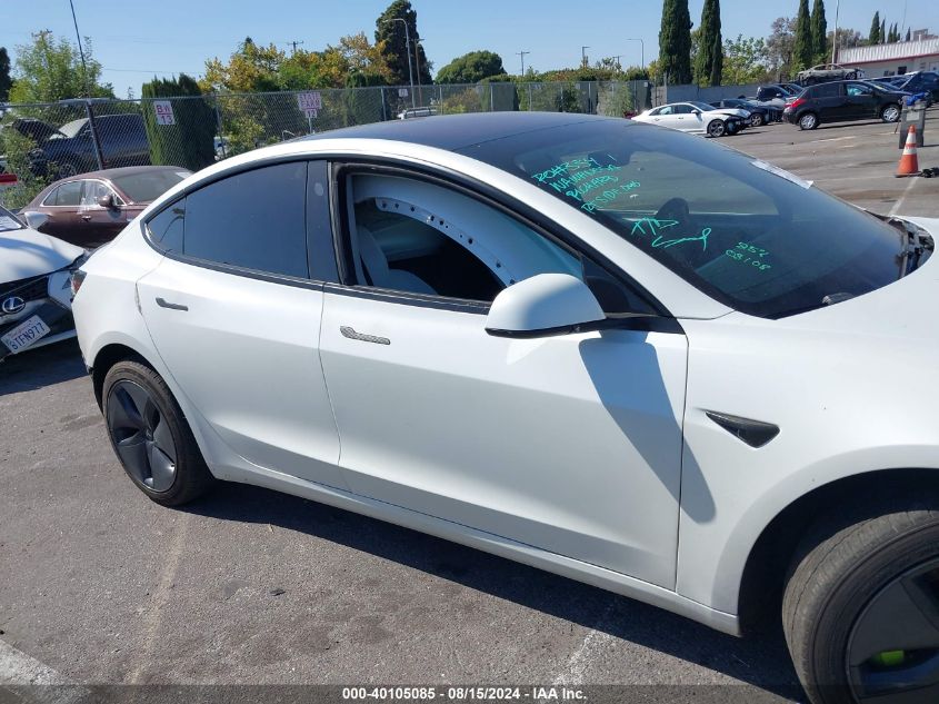 2018 Tesla Model 3 Long Range/Performance VIN: 5YJ3E1EB5JF112939 Lot: 40105085