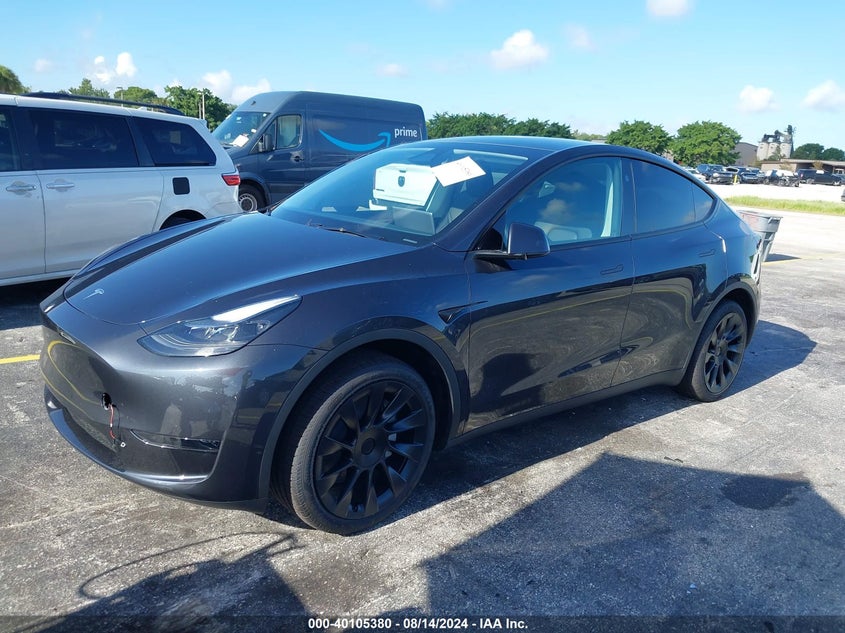 VIN 7SAYGDED3RF097360 2024 TESLA MODEL Y
