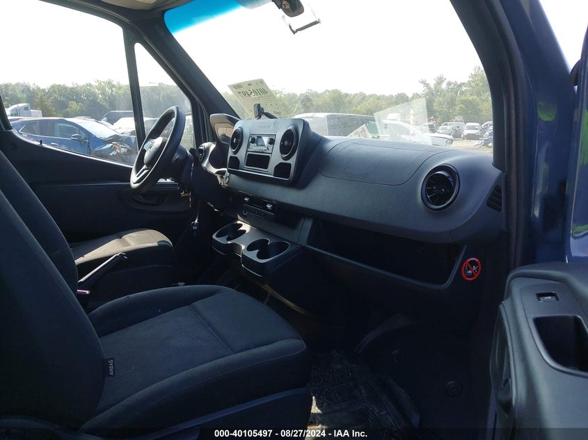 2019 Mercedes-Benz Sprinter 2500 High Roof V6/Standard Roof V6 VIN: WD4PF0CD3KP101657 Lot: 40105497