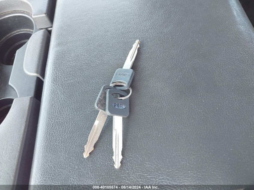 2002 Ford F-350 Lariat/Xl/Xlt VIN: 1FTWW32F22EC28907 Lot: 40105574