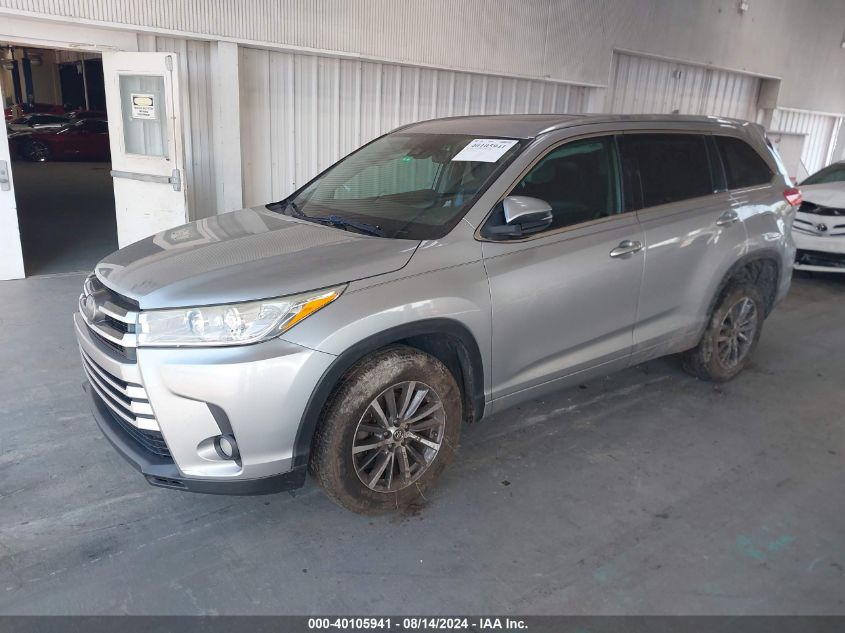 5TDKZRFH7JS547636 2018 TOYOTA HIGHLANDER - Image 2