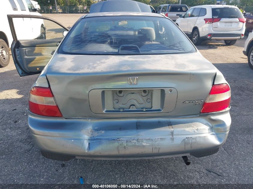 1995 Honda Accord Ex VIN: 1HGCD725XSA033640 Lot: 40106050