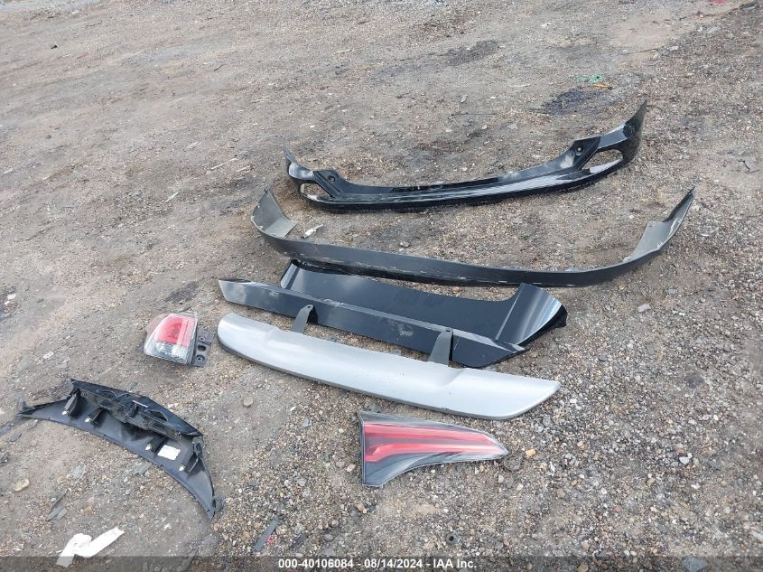 2017 Toyota Rav4 Xle VIN: 2T3WFREV9HW327389 Lot: 40106084